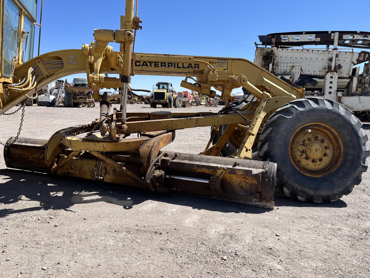 ./imagenes/INVOICE/2019/18025/MOTOCONFORMADORA CATERPILLAR 120G (2).JPG